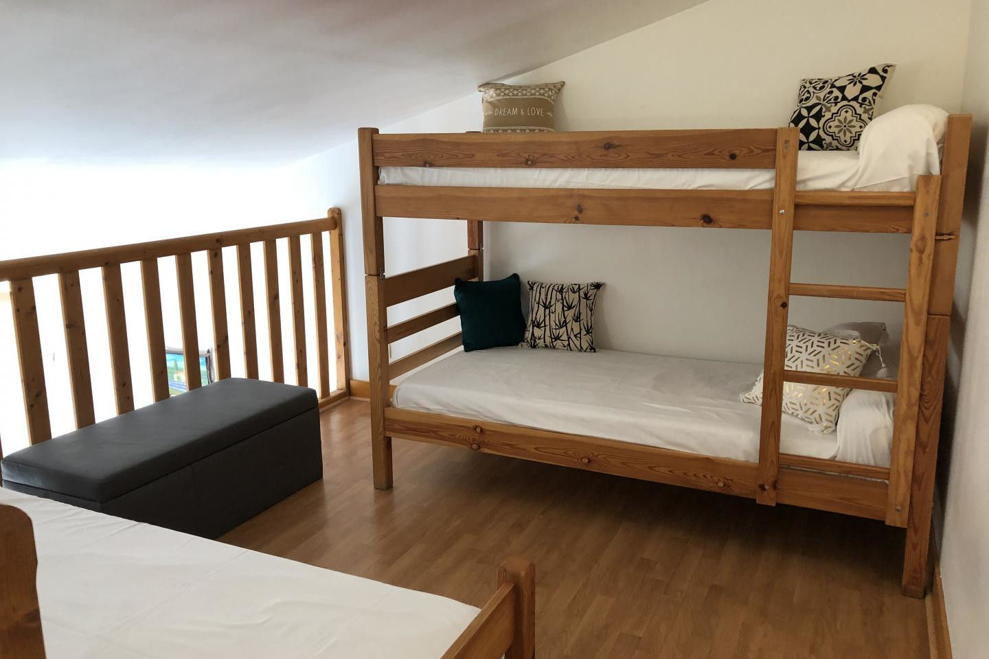 intérieur chalet - lits